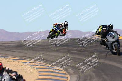 media/Jan-10-2025-CVMA Friday Practice (Fri) [[489e0da257]]/Group 4 and Trackday/Session 3 (Turns 9 and 10)/